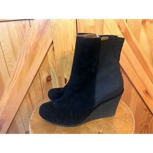 Adrienne Vittadini sz 8.5 black Karol Ankle Boot wedge suede w goring Read